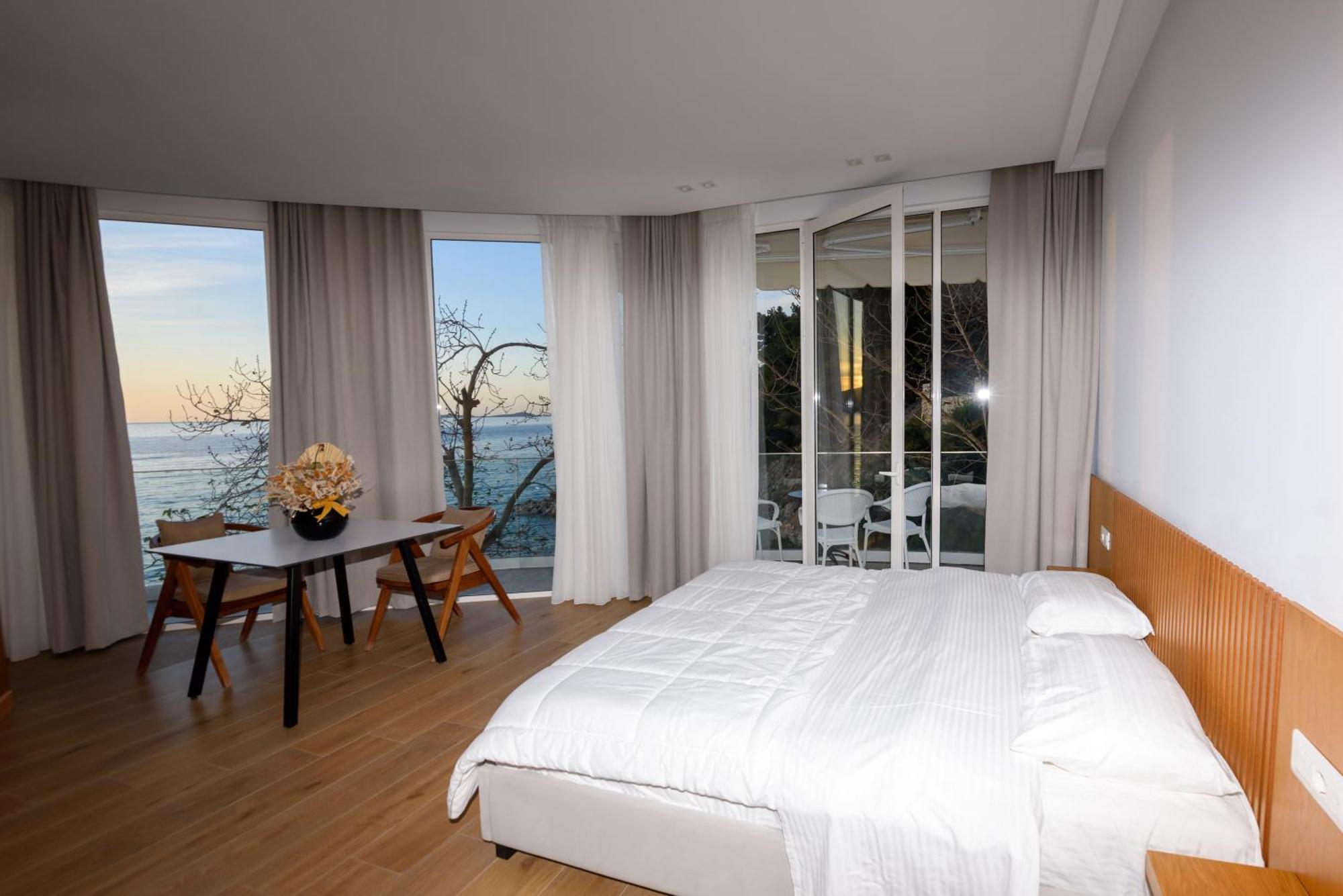 Kanine Hotel Nimfa מראה חיצוני תמונה