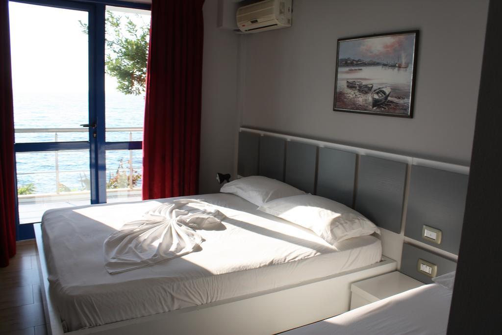 Kanine Hotel Nimfa מראה חיצוני תמונה