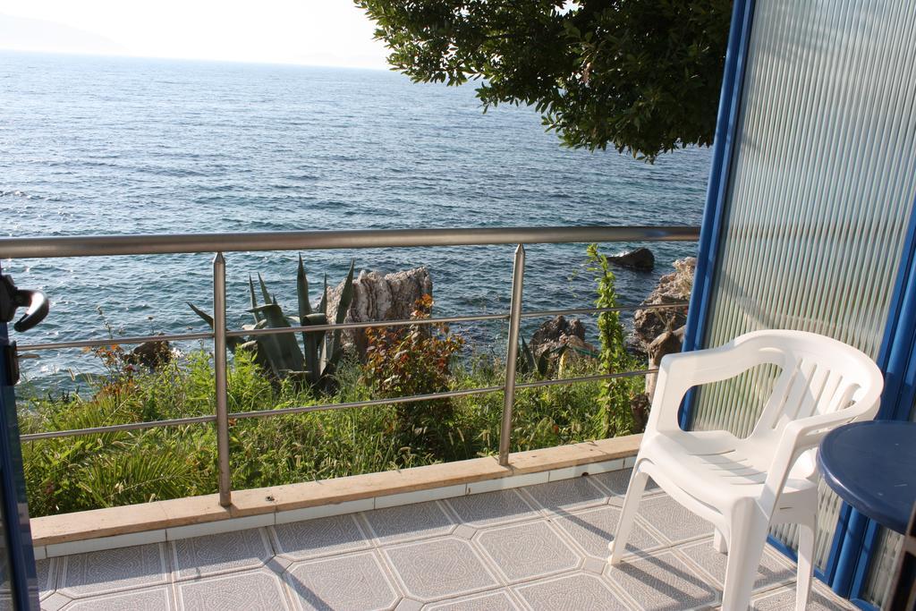 Kanine Hotel Nimfa מראה חיצוני תמונה