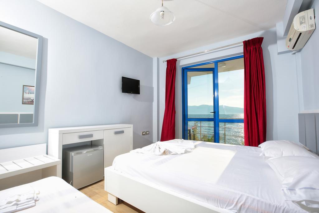 Kanine Hotel Nimfa מראה חיצוני תמונה